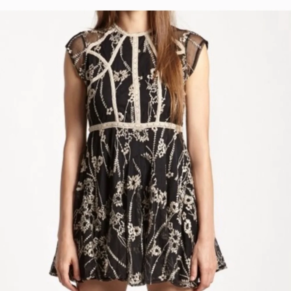 Free People Bohemian Lace Embroidered Coquette Girl Black Cream Feminine Dress - Picture 2 of 7